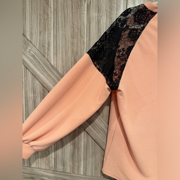 Lace Insert Raglan Sleeve Top - Picture 9 of 9